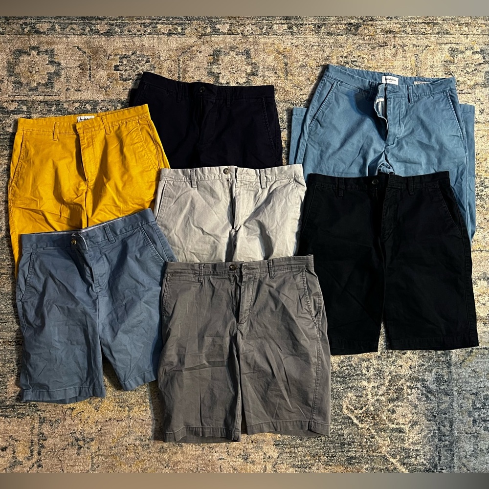 Bundle of Men’s Shorts & Pants 7 Pairs Tommy Hilfiger Banana Republic